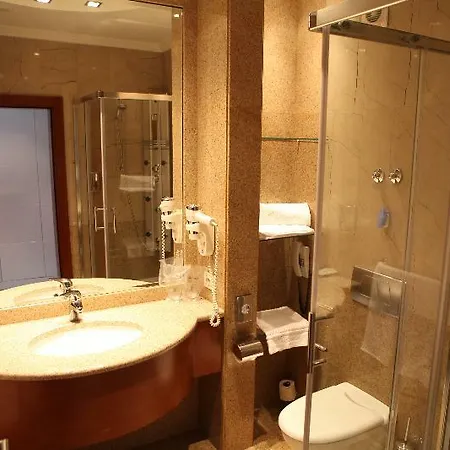 Hotel Aleksandar 4*