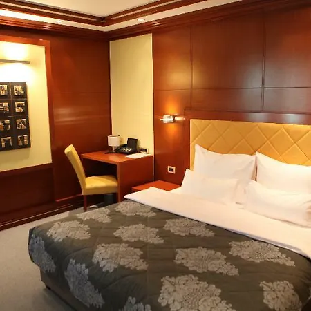 Hotel Aleksandar 4*